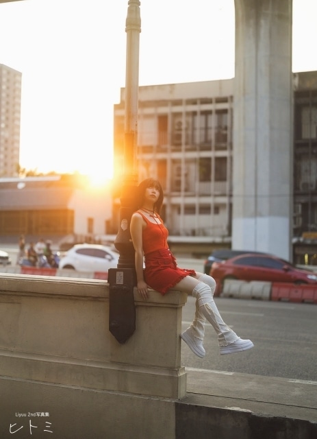 Liyuuさんの2nd写真集「ヒトミ」発売記念イベントの公式レポートが到着！