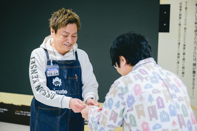 『片田舎のおっさん、剣聖になる』ベリル役・平田広明さんが“おっさん剣聖”ならぬ“おっさん店長”に!?　アニメ店長との共演も果たしたアニメイト池袋本店一日店長レポート-12