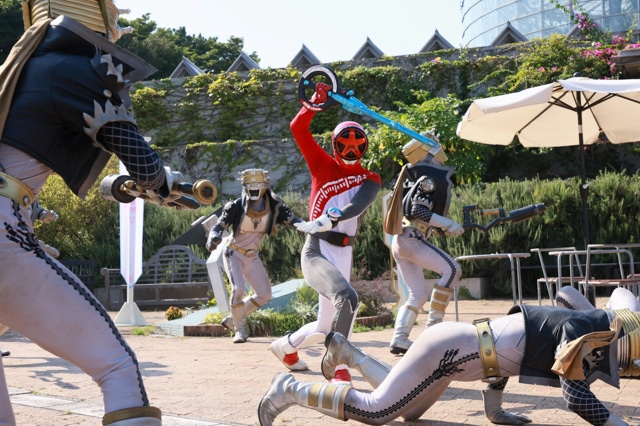 どちらかしか観ていなくても大丈夫！『爆上戦隊ブンブンジャーVSキングオージャー』に向けて、2戦隊の振り返り＆注目ポイントを紹介！-7