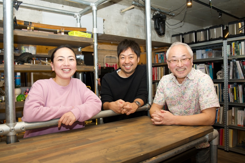 「アニメイト梅田」はこうして生まれた! これまでのアニメイトとは違う見た目を作り出したデザイン集団「有限会社爆団」のみなさんにインタビュー-8