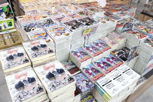 フェア「名探偵コナン SPRING フェア」が開催中！　コミックス『怪しいおまわりさん(1)』が発売！　ほか［今日のアニメイト池袋本店］-18