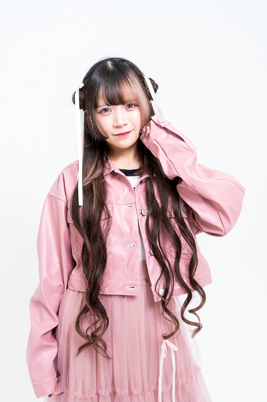 『ウィッチウォッチ』若月ニコ役・川口莉奈さんインタビュー｜「ニコは裏表がなく、純粋な気持ちで行動する子。だからこそ、あまり考えすぎずに、等身大の気持ちで演じています」