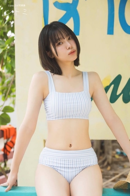 Liyuuさんの2nd写真集「ヒトミ」発売記念イベントの公式レポートが到着！