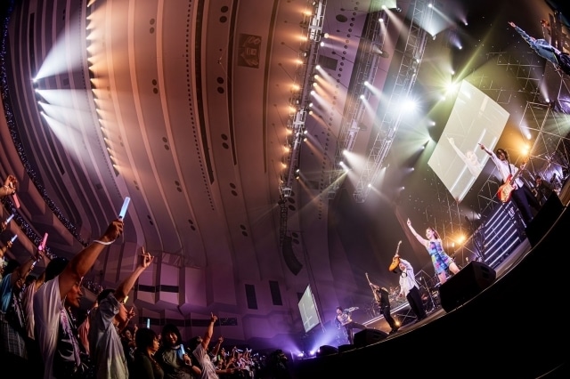 “May’n”そして“シェリル・ノーム”として、2日間で40曲以上を披露！　「SANKYO presents May’n 20th Anniversary Concert Gratz from MACROSS F」公式レポート-49