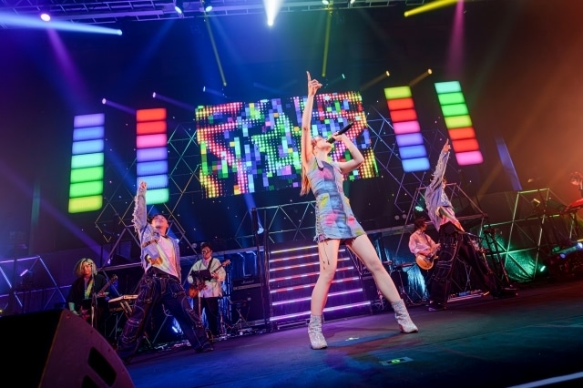“May’n”そして“シェリル・ノーム”として、2日間で40曲以上を披露！　「SANKYO presents May’n 20th Anniversary Concert Gratz from MACROSS F」公式レポート-35