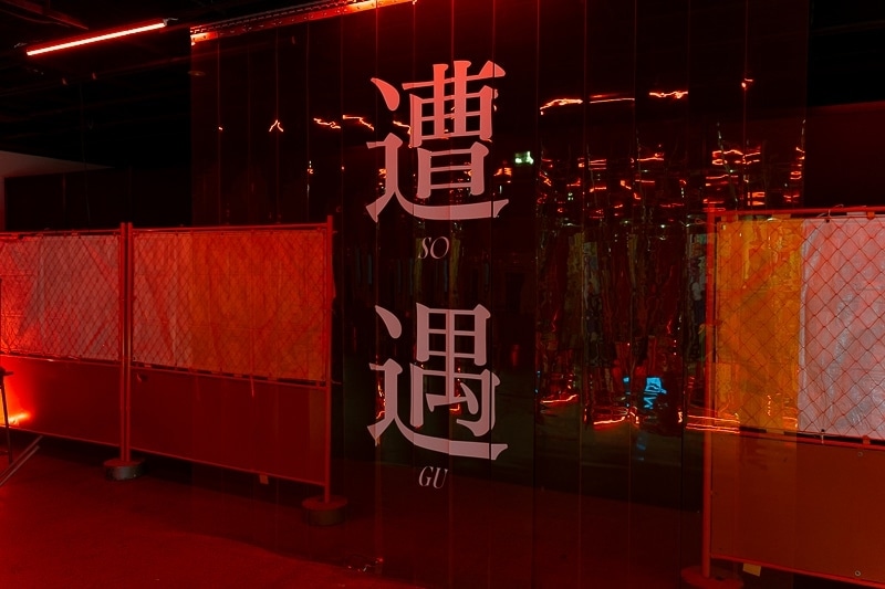 文房具、ドーナツ、怪異──ファンだからこそ生まれた特別なイラストに会えるのはここだけ！〈物語〉シリーズ × Mika Pikazo POP-UP『ENCOUNTER 遭遇』特別インタビュー-6
