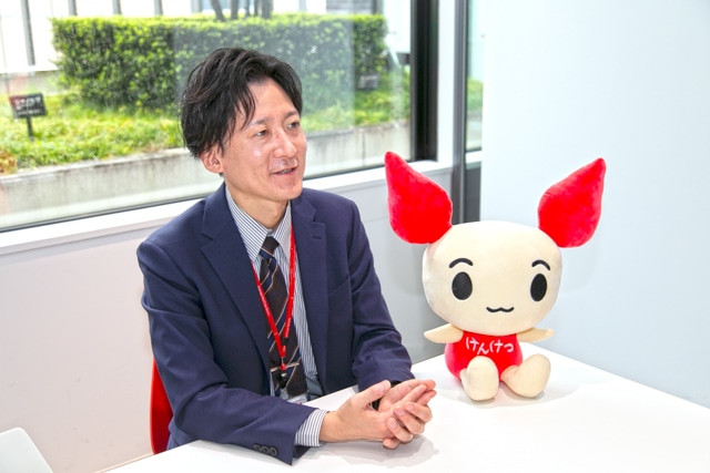 アニメが救う”尊い“いのち──そもそも血液センターってどんな組織？献血とアニメのコラボ、コミケの献血バスなど……献血に関する気になることを東京都赤十字血液センターに聞いてみた【6月14日は世界献血者デー】