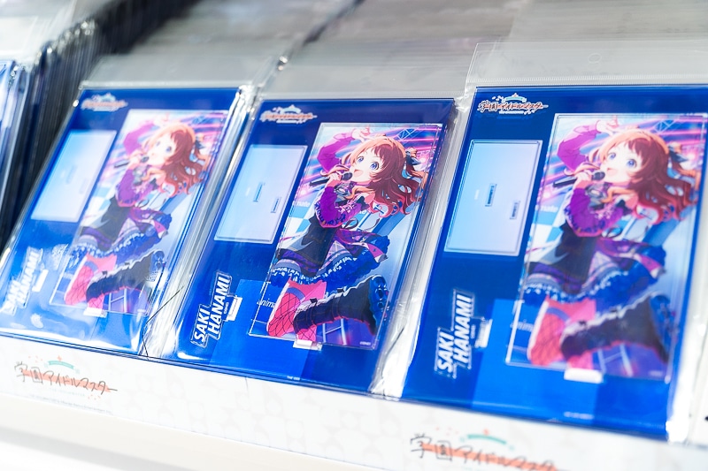 「アニメイト池袋本店2周年記念桜まつり」フォトレポート｜先行販売グッズや記念イベント、ファンのみなさまの「推し」をアピールできるメッセージボードの設置など、2周年に沸く店舗の様子をお届け！-34