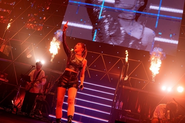 “May’n”そして“シェリル・ノーム”として、2日間で40曲以上を披露！　「SANKYO presents May’n 20th Anniversary Concert Gratz from MACROSS F」公式レポート-48