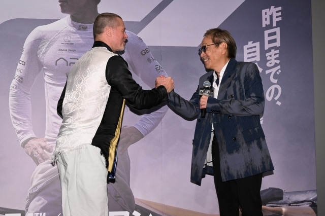 映画『F1／エフワン』ブラッド・ピットさんが3年ぶりに来日！　堀内賢雄さん、中尾明慶さんとともに登壇した舞台挨拶の公式レポートが到着-6
