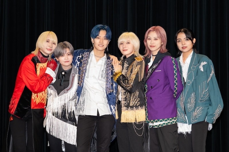 型にはまらず、自分らしく生きて良い──独自の世界観に新たな魅力も加わった新曲2曲を初披露！「1st Oneman Live xxLeCœur」ライブレポート-9