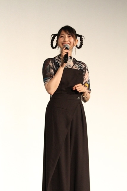 夏アニメ『よふかしのうた Season2』先行上映会に佐藤元さん雨宮天さん登壇！　Creepy Nutsからのサプライズコメントも上映-3