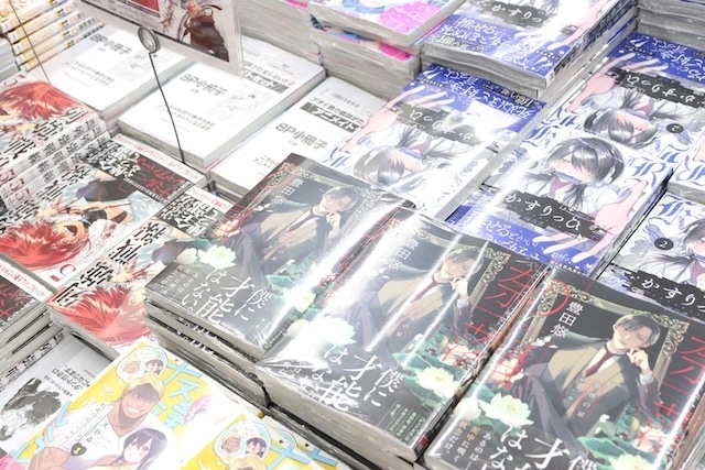 フェア「『Harry Potter』夏のグッズフェア2025」や「エヴァンゲリオン30周年記念フェア in アニメイト」が開催中！　ほか［今日のアニメイト池袋本店］-19