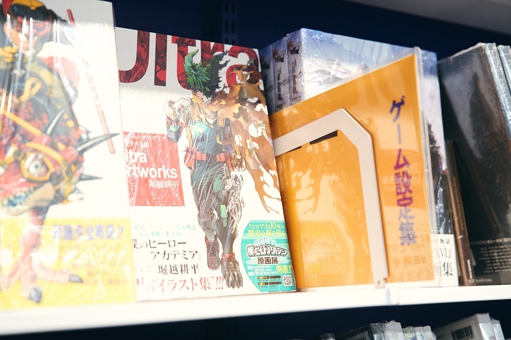 新日本プロレス所属プロレスラーのグレート-O-カーン様がアニメイトに襲来！ 欲しいものは妥協しない、“オタクの矜持”を胸に王者は何を買う!?【店舗貸切！お小遣いアニメイト】-17