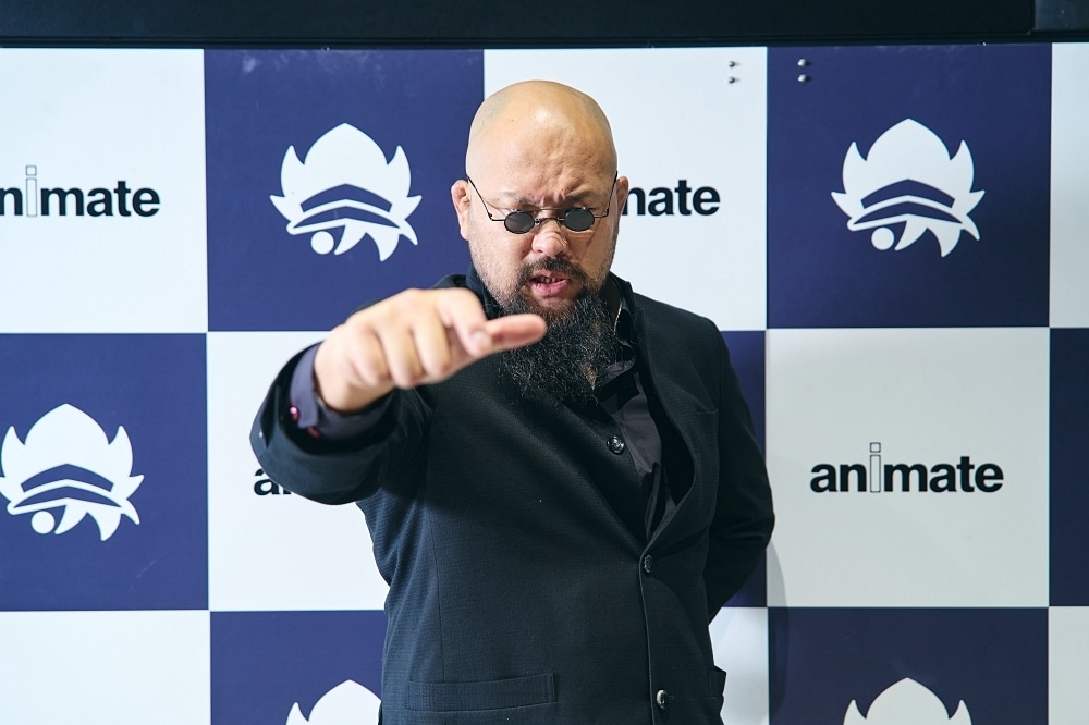 新日本プロレス所属プロレスラーのグレート-O-カーン様がアニメイトに襲来！ 欲しいものは妥協しない、“オタクの矜持”を胸に王者は何を買う!?【店舗貸切！お小遣いアニメイト】-26