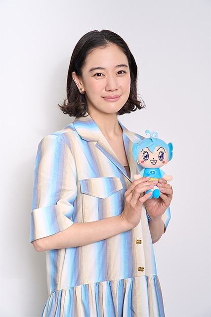 映画『それいけ！アンパンマン　チャポンのヒーロー！』アンパンマン役・戸田恵子さん＆チャポン役・蒼井優さんインタビュー｜アンパンマンたちの日常が描かれる作品。「本当の優しさやあたたかさというものが身に染みると思います」-3