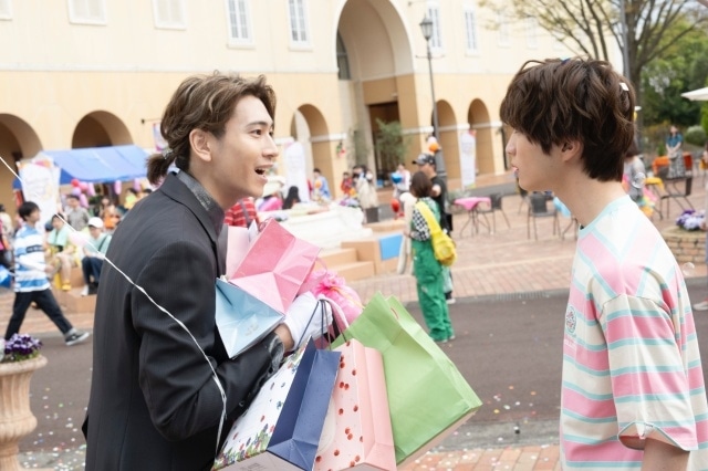 映画『仮面ライダーガヴ　お菓子の家の侵略者』知念英和さん×日野友輔さん×宮部のぞみさん×庄司浩平さんインタビュー｜“辛い過去”を乗り越えていく仮面ライダーたち。このメンバーで『仮面ライダーガヴ』という作品を作ることができてよかった-9