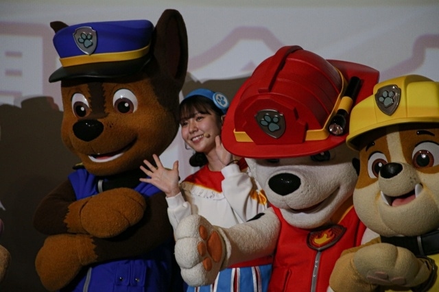 『パウ・パトロール パウ・パーティー in シアター 2025』公開記念舞台挨拶の公式レポートが到着! 『パウ・パトロール』のキャラクター&ゆきお姉さん(冨田有紀さん)が登壇-3