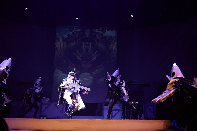 殺陣が増え、キャストの練度も増した『NIKKE THE STAGE』再演──ゲネプロ公演の様子をレポート！-30