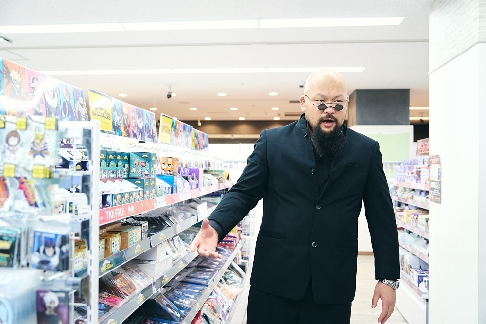 新日本プロレス所属プロレスラーのグレート-O-カーン様がアニメイトに襲来！ 欲しいものは妥協しない、“オタクの矜持”を胸に王者は何を買う!?【店舗貸切！お小遣いアニメイト】-25