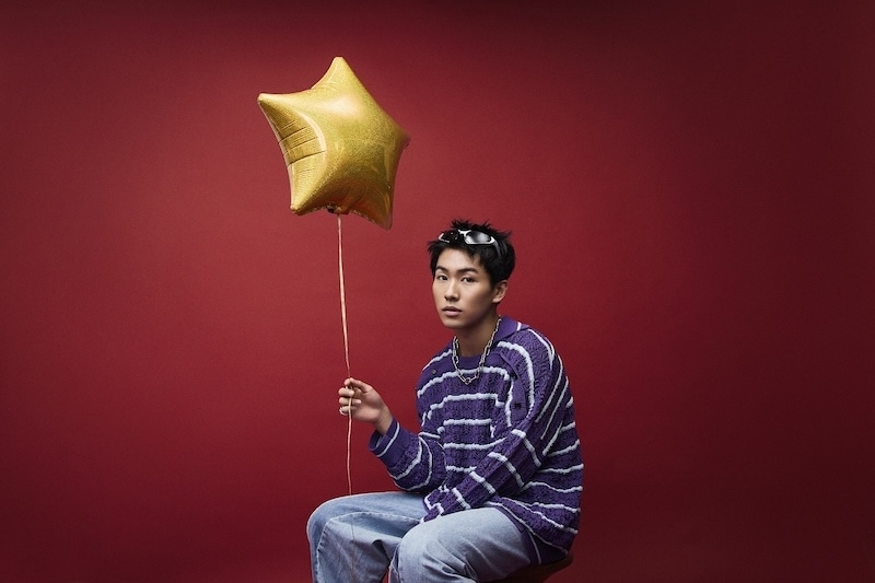 「自分のしがらみや葛藤をすべて捨てて叫ぶ、とても感情的な楽曲です」──散りばめた“作品ならではの要素”と“遊び”に迫る! TVアニメ『カラオケ行こ!』主題歌 Ayumu Imazu「HOWL」インタビュー-10