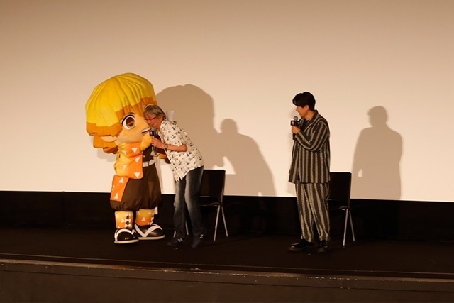 『劇場版「鬼滅の刃」無限城編 第一章 猗窩座再来』公開御礼舞台挨拶 壱に、下野紘さん・千葉繁さん登壇！　師弟を演じる2人が互いへの熱い想いと公開の喜びを語る-4
