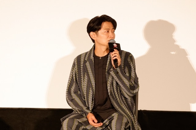 『劇場版「鬼滅の刃」無限城編 第一章 猗窩座再来』公開御礼舞台挨拶 壱に、下野紘さん・千葉繁さん登壇！　師弟を演じる2人が互いへの熱い想いと公開の喜びを語る-5