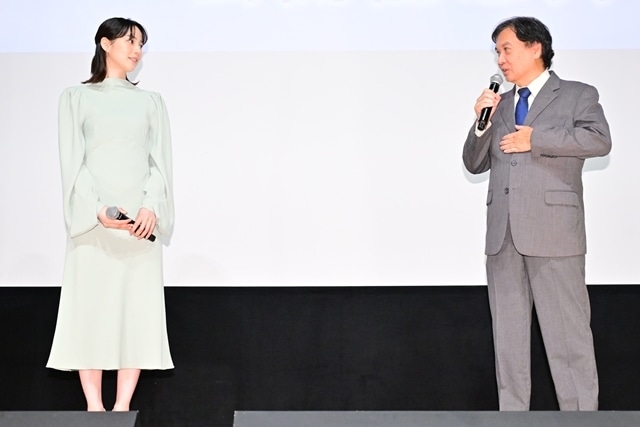 『この世界の片隅に』リバイバル上映、公開記念舞台挨拶にのんさん・片渕須直監督登壇！　終戦80年を迎えた今、再上映される気持ちなどを語る-4