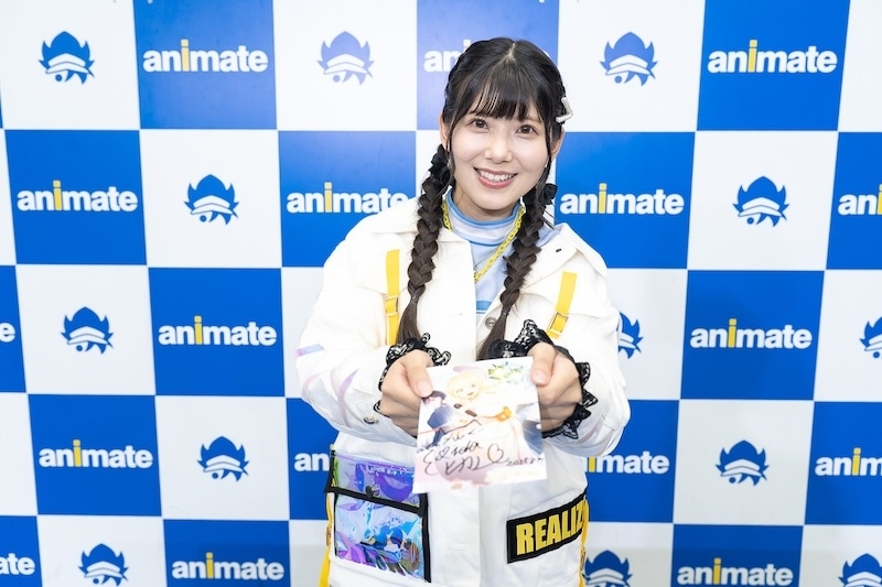 このステージを通して、みなさんの“愛してる”という気持ちが伝わってきました──「かちドキ」「GO MY WAY!!－藤田ことねcover－」を初披露！　飯田ヒカルさん＆小美野日出文さん登壇「学園アイドルマスター GOLD RUSH 3巻」発売記念イベントレポート＆終演後独占インタビュー-23