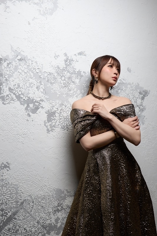 歌い続けてきた名曲が新たな光を放つ。活動20周年を迎えたMay'nのゴージャスなベストアルバム『TWENTY//NEXT』が誕生。輝き続けた“その先”へ見据えているものとは【インタビュー】-2