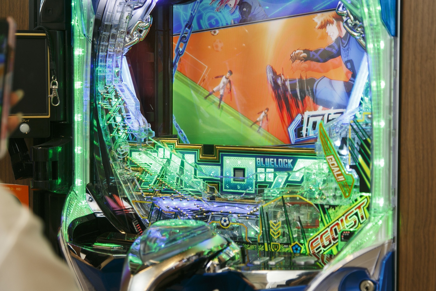 『ブルーロック』×パチンコ化が巻き起こす新たな化学反応! 初心者でも楽しめる!? パチンコ未経験者が『eフィーバーブルーロック』に挑戦!|新曲「エゴナウェイ」や驚きの演出に編集部興奮-27