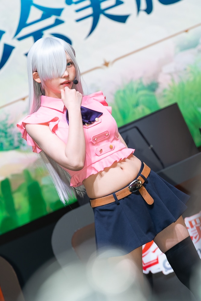 えなこさん、篠崎こころさん、南あみさんが『七つの大罪』のコスプレで「TGS2025」に降臨! 『七つの大罪:Origin』スペシャルコスプレショーの写真をお届け-6