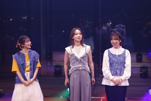 青山吉能さんからのクイズ大会開催!? アニメ『帝乃三姉妹は案外、チョロい。』日向未南さん、天海由梨奈さん、古賀葵さんが登壇&「日曜日のメゾンデ」によるライブも披露された「Aniplex Online Fest 2025」ステージオフィシャルレポート-5