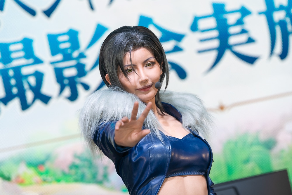 えなこさん、篠崎こころさん、南あみさんが『七つの大罪』のコスプレで「TGS2025」に降臨! 『七つの大罪:Origin』スペシャルコスプレショーの写真をお届け-12