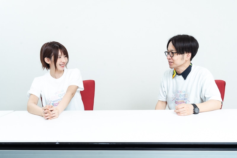 “素のえなこ”を楽しめるのが『えなラジ』の魅力。8年間で築いた信頼関係と磨かれたトーク力で9月15日のイベントに臨む!『えなこの○○ラジオ』400回突破記念 えなこさん&青木佑磨さんインタビュー-7