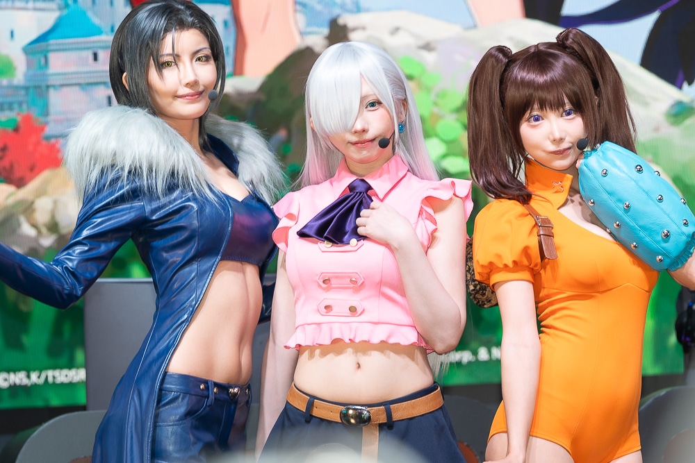 えなこさん、篠崎こころさん、南あみさんが『七つの大罪』のコスプレで「TGS2025」に降臨! 『七つの大罪:Origin』スペシャルコスプレショーの写真をお届け-19