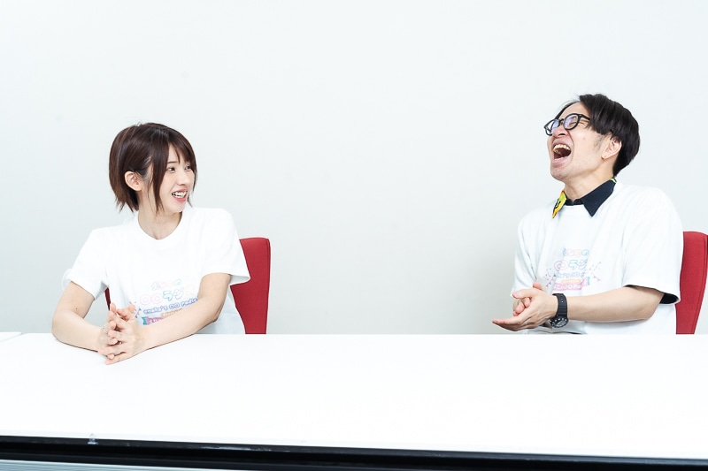 “素のえなこ”を楽しめるのが『えなラジ』の魅力。8年間で築いた信頼関係と磨かれたトーク力で9月15日のイベントに臨む!『えなこの○○ラジオ』400回突破記念 えなこさん&青木佑磨さんインタビュー-8