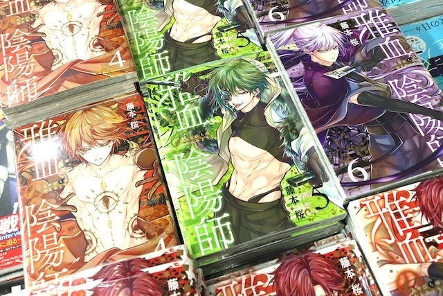 「TVアニメ『東京リベンジャーズ』誓いのスートフェア」や「『原神』 ナド・クライ実装記念 animateフェア」が開催中！　ほか［今日のアニメイト池袋本店］-11