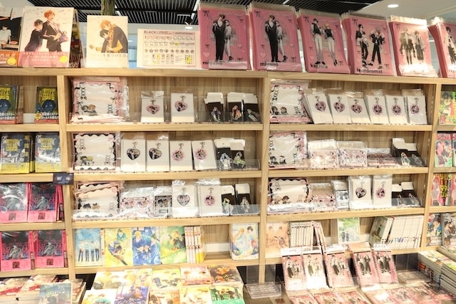 CD「アプリゲーム プロジェクトセカイ カラフルステージ! feat.初音ミク 25時、ナイトコードで。余花にみとれて/D/N/A」やコミックス『性癖ヤバめなオトコに愛されました。』が発売！　ほか［今日のアニメイト池袋本店］-11