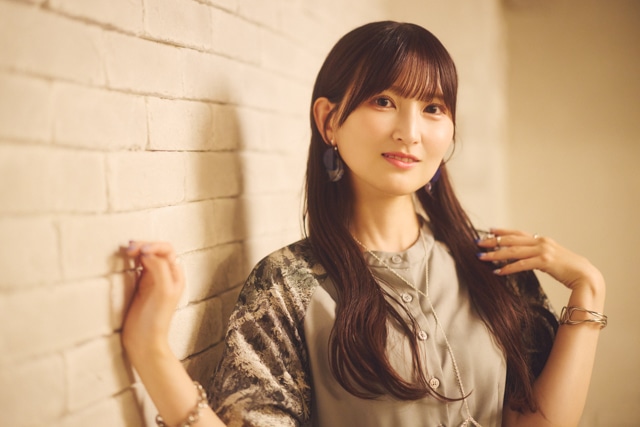 七色の声で開いた、表現の新たな扉。『週刊ラノベアニメ』のエンディングを彩った「群青と未完の彼方」七瀬彩夏インタビュー-9