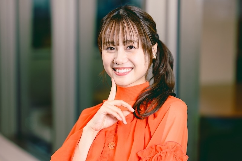 これまで培ってきた関係値や成長があるからこそ、最終話は安心して見られるはず。双見と佐藤の関係性の“ゴール”にも注目!?｜アニメ『笑顔のたえない職場です。』双見奈々役・夏吉ゆうこさん×間 瑞希役・伊藤美来さん対談インタビュー-2