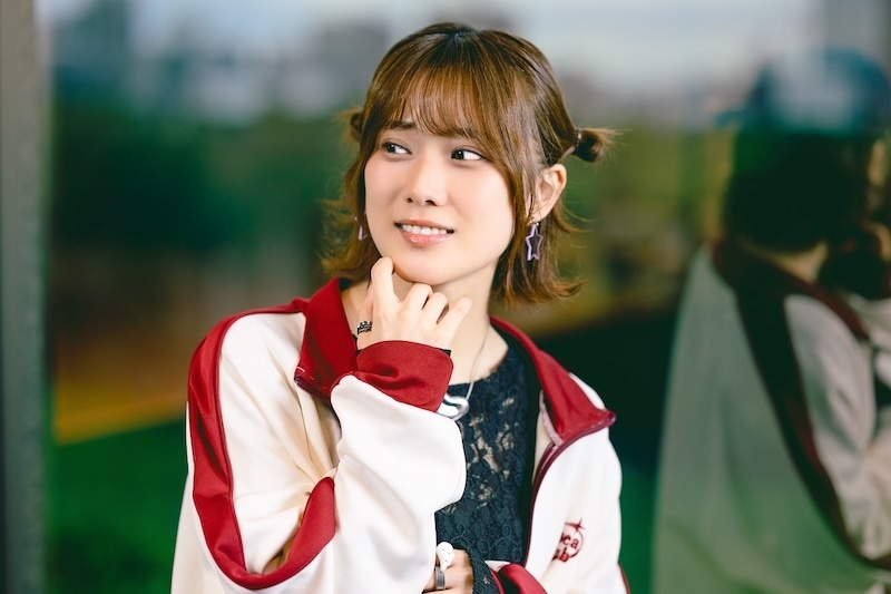 これまで培ってきた関係値や成長があるからこそ、最終話は安心して見られるはず。双見と佐藤の関係性の“ゴール”にも注目!?｜アニメ『笑顔のたえない職場です。』双見奈々役・夏吉ゆうこさん×間 瑞希役・伊藤美来さん対談インタビュー-3