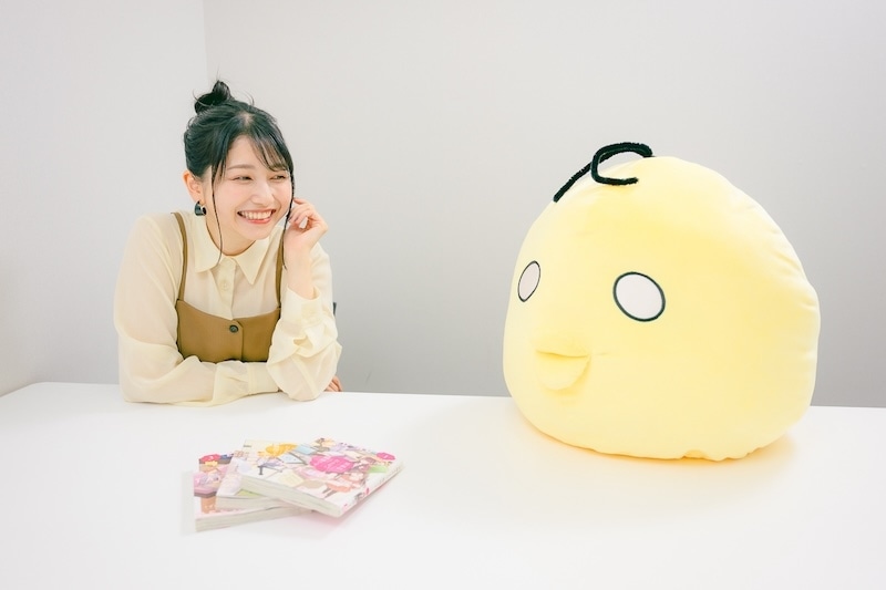 私が表情に乗せきれていなかった佐藤の想いをずっと滲ませてくれるんです──『笑顔のたえない職場です。』佐藤 楓役・雨宮 天さん×原作・くずしろさん対談インタビュー-9