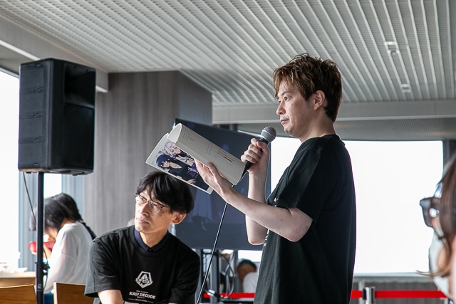 声優の三浦祥朗さん＆作品プロデューサーが赤裸々なトークを繰り広げた『怪獣デコード アイダラの指輪』トークショーの様子をレポート