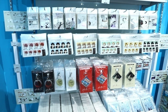 「ギヴン展 -given exhibition- ENCORE」東京会場(凱旋)フォトレポート|新規エリアや真冬と立夏の10年後の等身大立像などが追加展示! 「ギヴン展」がパワーアップして帰ってきた!-13