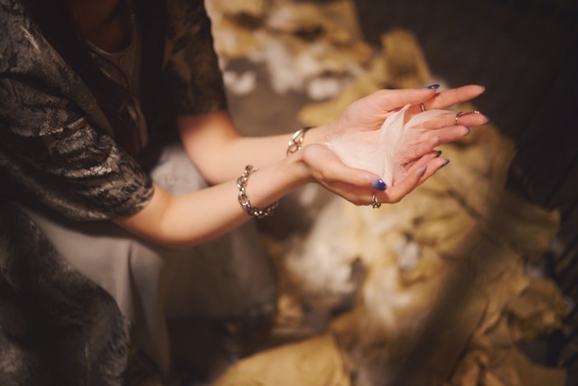 七色の声で開いた、表現の新たな扉。『週刊ラノベアニメ』のエンディングを彩った「群青と未完の彼方」七瀬彩夏インタビュー-5