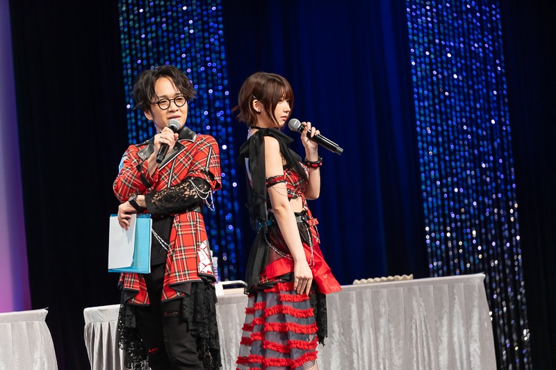 えなこさんがSNSへの書き込み厳禁なギリギリ話を暴露!?　8年続く番組の集大成イベントでぶっちゃけトーク＆ライブを披露！　えなこさん＆青木佑磨さんによる「えなこの〇〇ラジオPresents えなこの〇〇 Party!」レポート-1