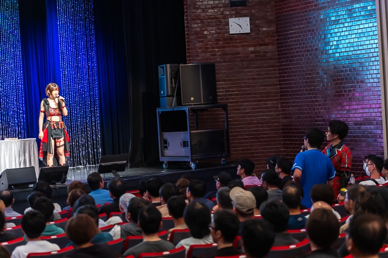 えなこさんがSNSへの書き込み厳禁なギリギリ話を暴露!?　8年続く番組の集大成イベントでぶっちゃけトーク＆ライブを披露！　えなこさん＆青木佑磨さんによる「えなこの〇〇ラジオPresents えなこの〇〇 Party!」レポート-20