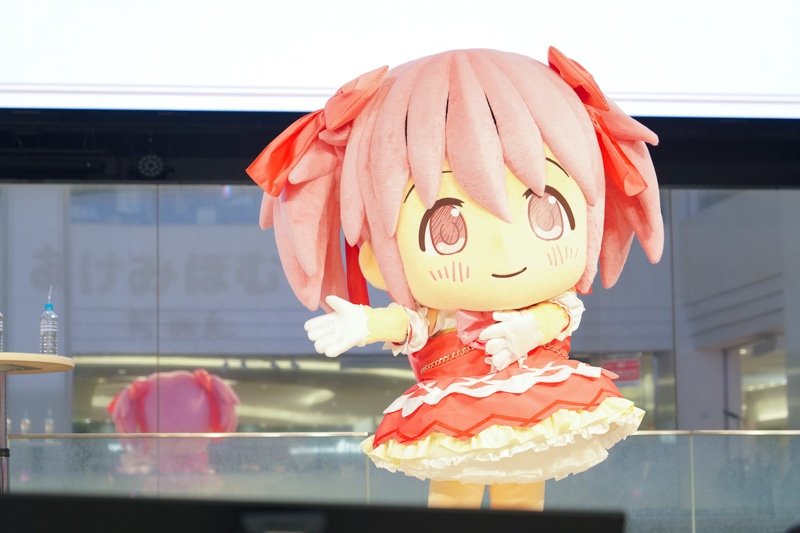 かなめまどかちゃん＆あけみほむらちゃんにほっこり!?　ClariSが新体制ならではのパフォーマンスで『まどか☆マギカ』ファンを沸かせた『「魔法少女まどか☆マギカ」ステージ ～マジカルタイム！～』レポート【AGF2025】-3