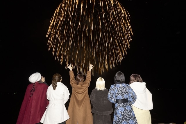 『ゾンビランドサガ ゆめぎんがパラダイス』「4DX公開記念イベント フランシュシュ リターンズ〜伊万里湾大花火」を開催！　本渡楓さん・田野アサミさん・種田梨沙さん・河瀬茉希さん・衣川里佳さん・田中美海さん出演-2